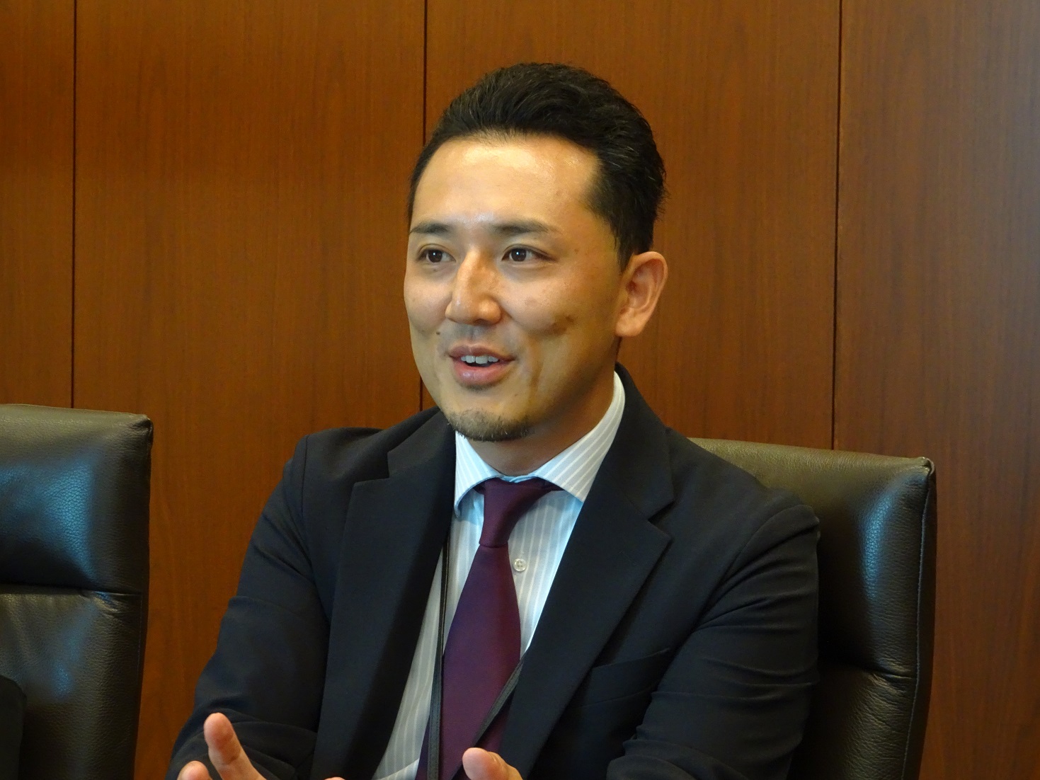 入所の経緯を語る横山弁護士