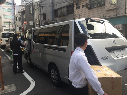 ジャパンライフ荷物運び