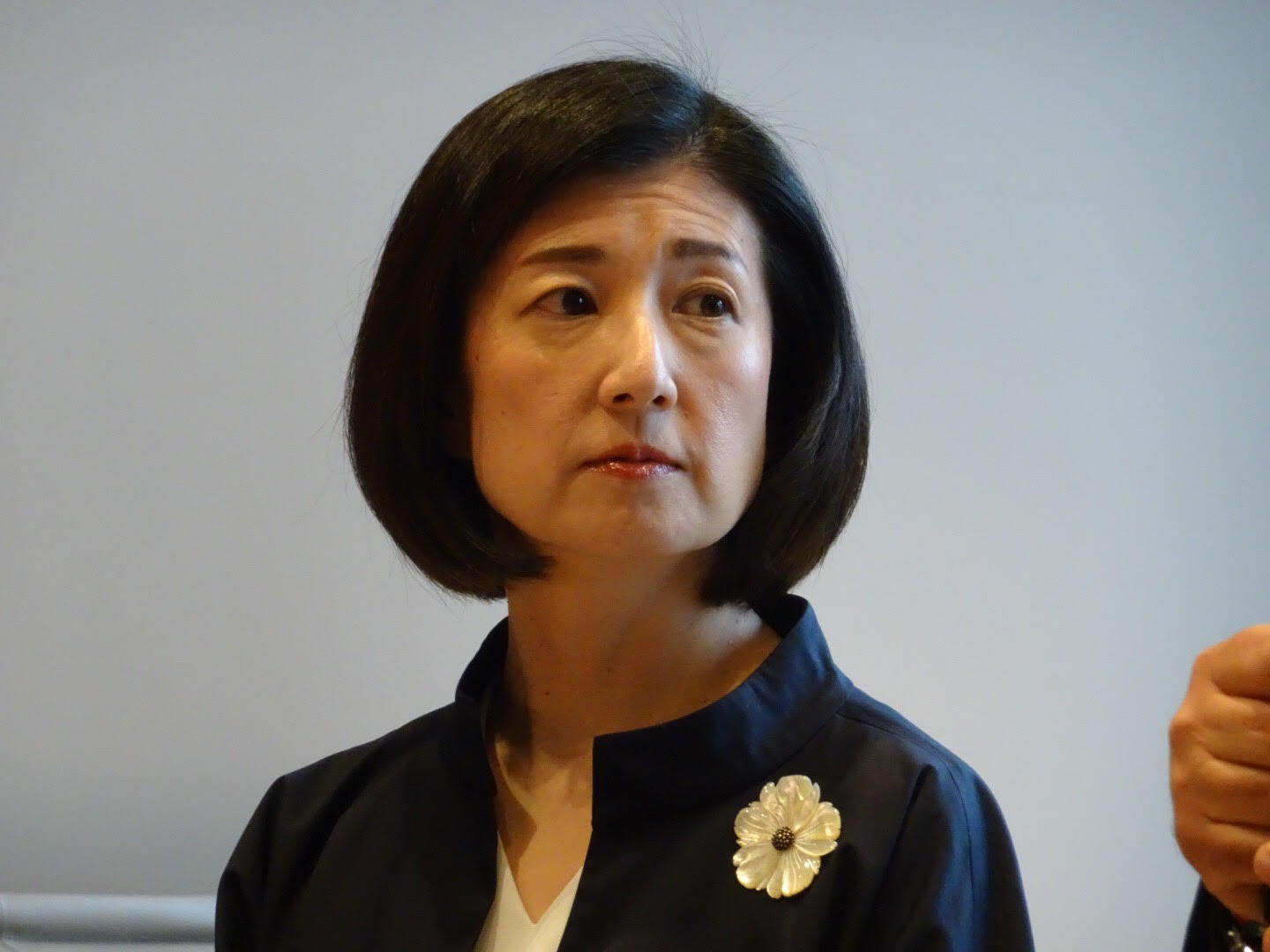 会見する大塚社長（3月16日撮影）