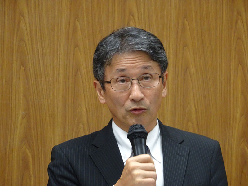 会見する市川社長（6月22日）
