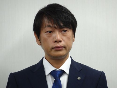 会見する榊社長（12月10日撮影）