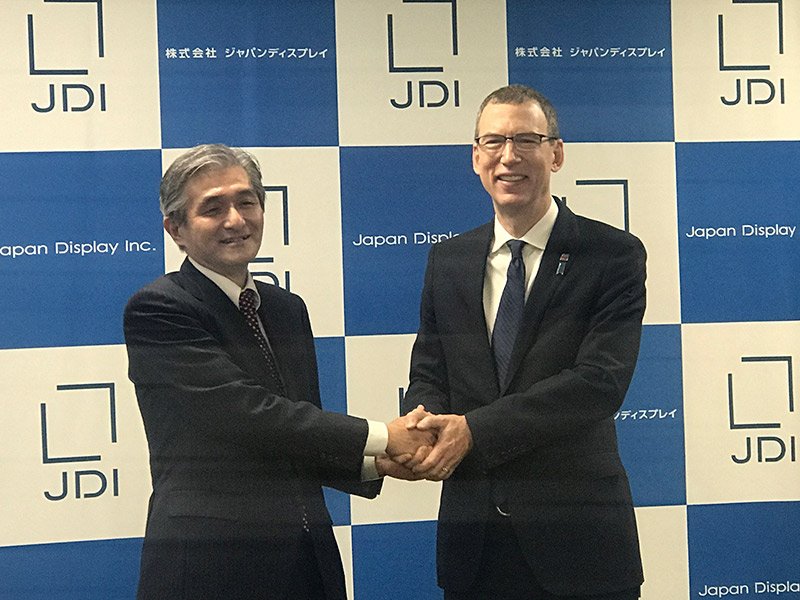JDI菊岡社長（左）とキャロン社長