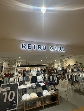 「RETRO GIRL」店舗(TSR撮影)